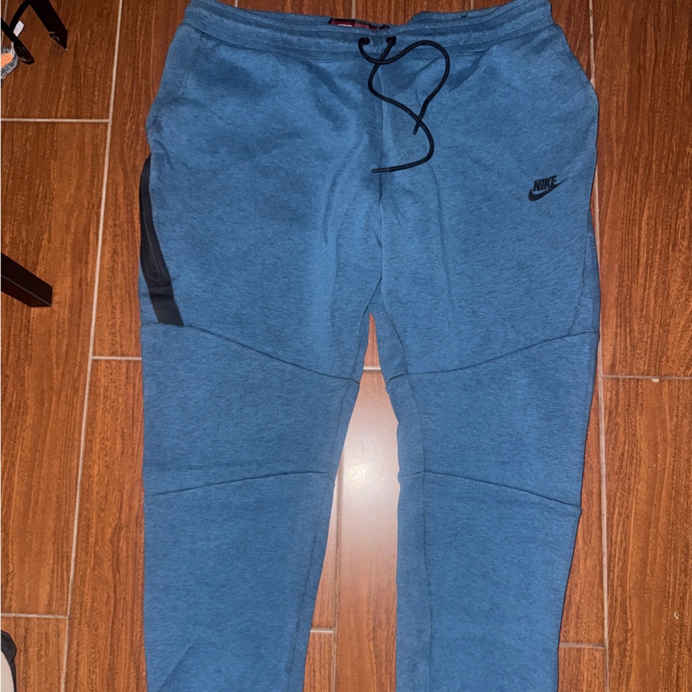 Nike tech sweats XXL - Picture 2 of 2